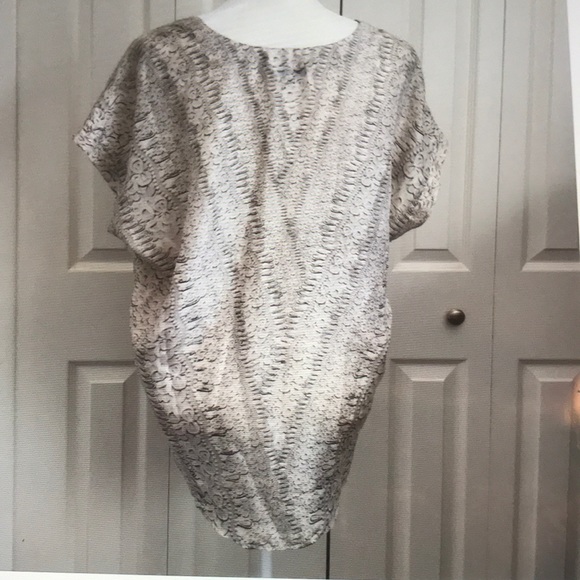 Cabi Silk Lace Pattern Top #736 (M) - Picture 3 of 6